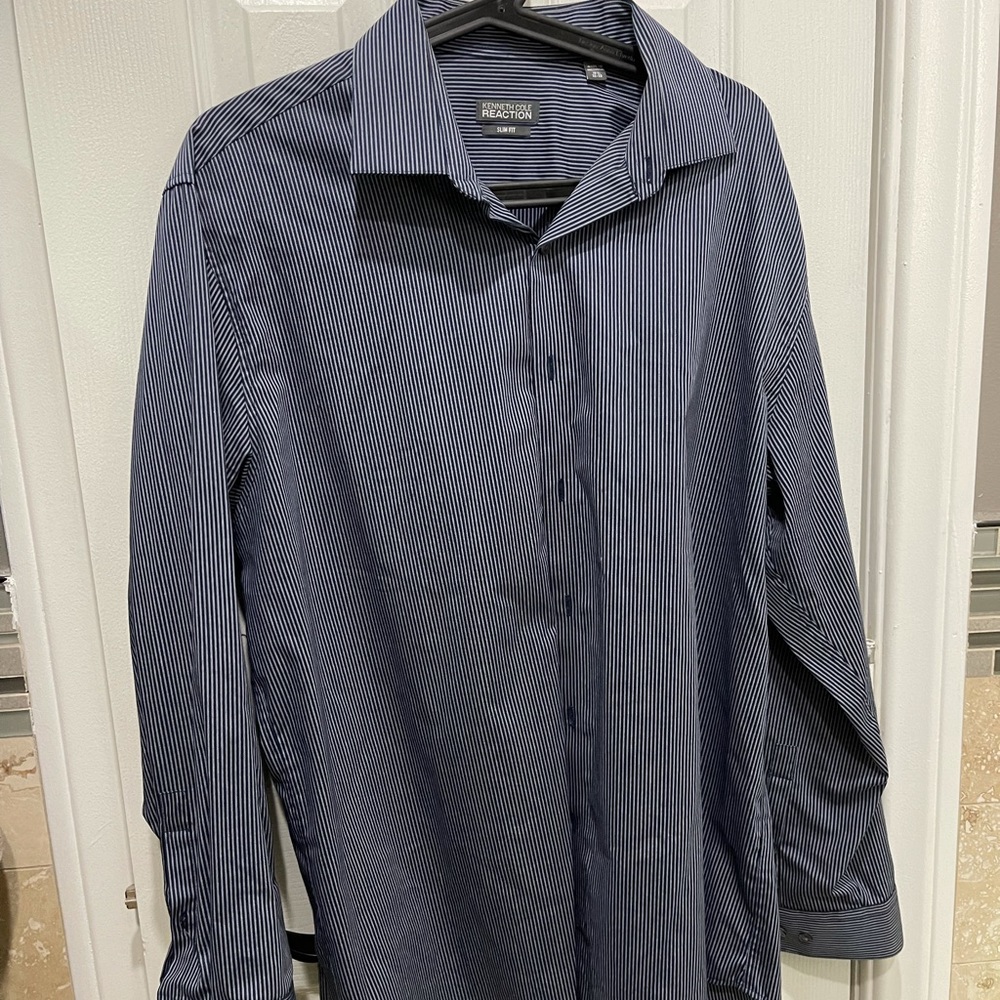 Kenneth Cole button down dress shirt.32-33. neck: 16.5